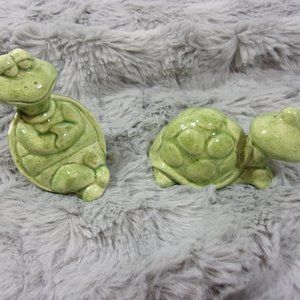 COPY - H-42 SET OF 2 VINTAGE CERAMIC SETTING TURTLES